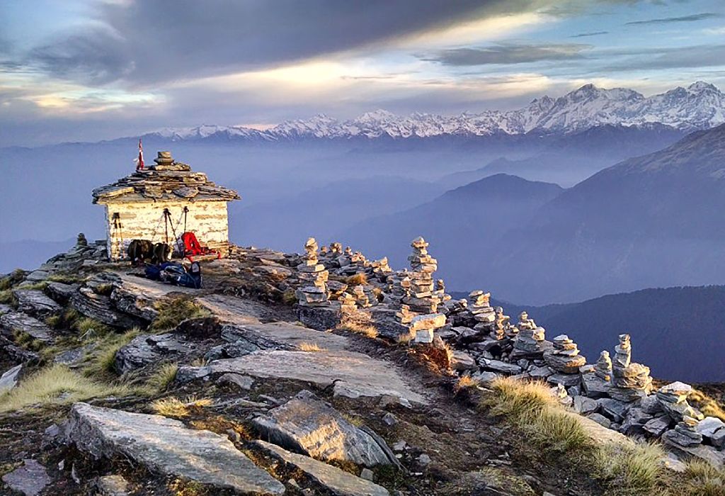 Chandrashila Peak - Moon Rock panoramic Himalayan views